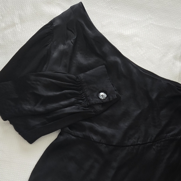 Zara Elegant Black One-Shoulder Blouse - Picture 7 of 10